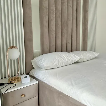 Apartment Alex Mnl Lux Appartment- Free Parking
