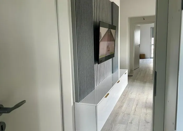 Alex Mnl Lux Appartment- Free Parking Апартаменты *